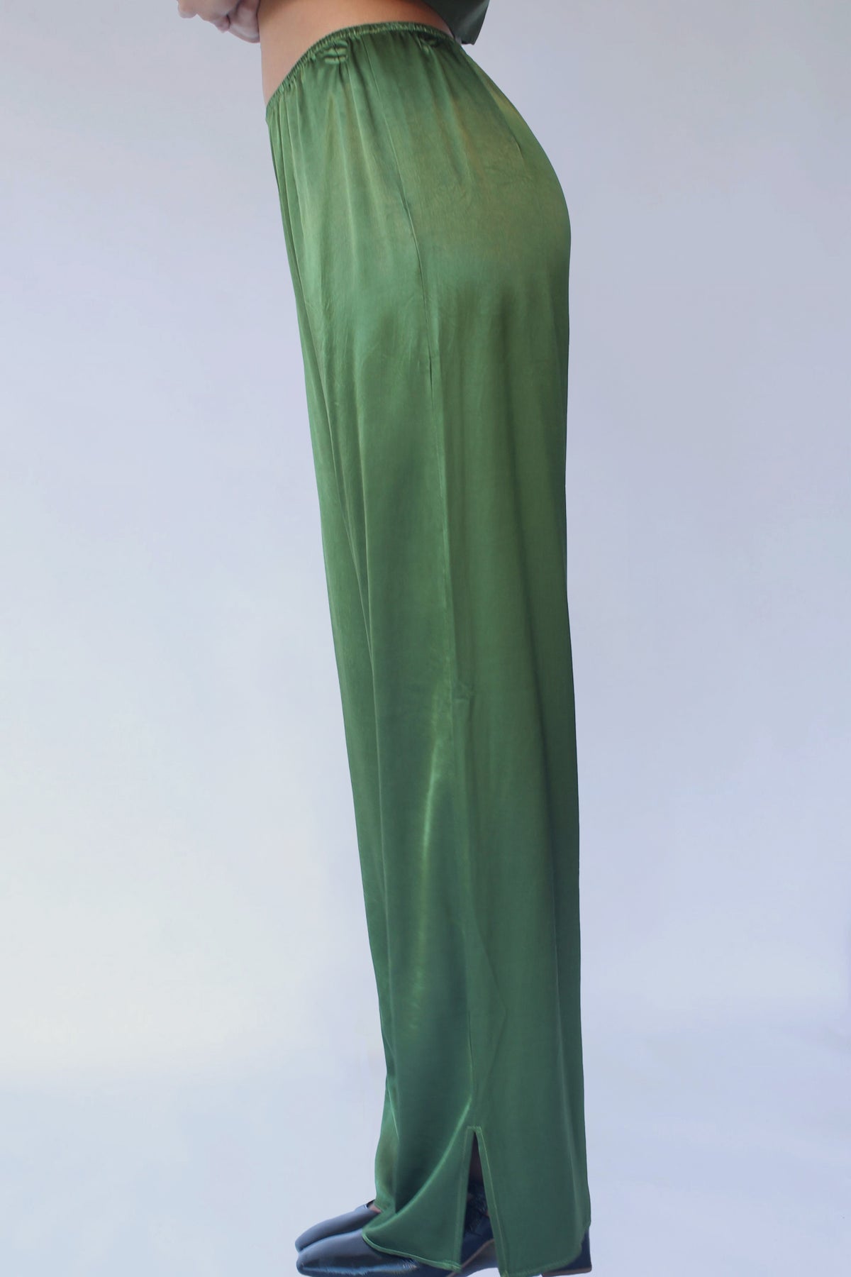 STARKx Fall 2023 Silky 5" Side Slit Pants Olive Side